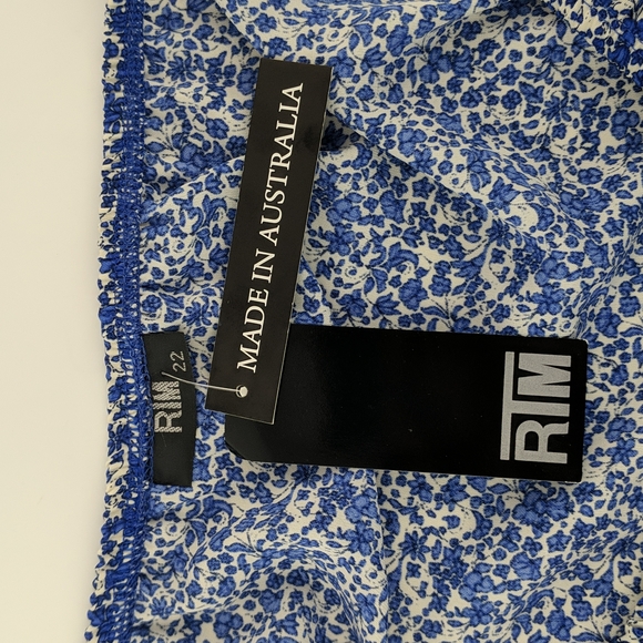 RTM Dress Size 22 Cream Blue Floral Maxi Ruffle 3/4 Sleeves Off-the-Shoulder NEW - Picture 6 of 7